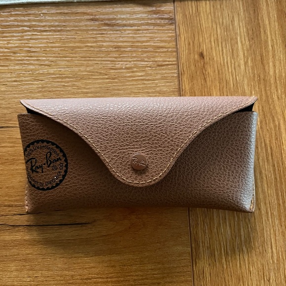 Ray-Ban Classic Gold Aviators with Brown Lenses - Picture 3 of 5